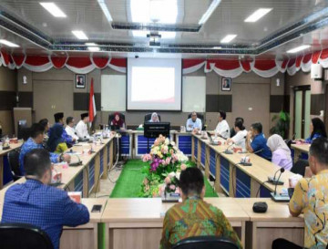 Wakil Bupati Kampar Dr. Misharti Pimpin Rapat Pleno ke-1 TPAKD Kabupaten Kampar Tahun 2025