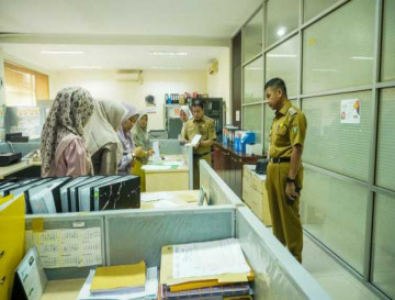 Bupati Ahmad Yuzar Lakukan Sidak di Lingkungan Setda Kampar.