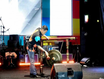 Opening Ceremony Malam Puncak Hari Jadi ke 75 Kabupaten Kampar, Pj Bupati Kampar ;