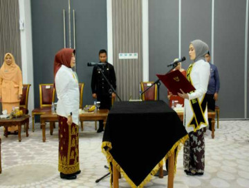 T. Nurheryani Ahmad Yuzar Dikukuhkan Sebagai Bunda PAUD Dan Bunda Literasi Kabupaten Kampar