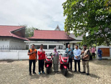 Maksimalkan Pelayanan Kepada Masyarakat, Bupati Kam Serahkan Kenderaan Operasional Ke Beberapa OPD