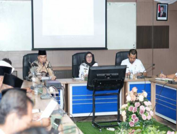 Dr. Misharti : Pergunakan Manasik Bekal Sukses Ibadah Haji clnJemaah Haji Kampar thn 1446 H / 2025 M