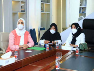 Rakor Melalui Zoom Meeting HUT Dekranasda Ke 45 Tahun 2025, Ketua Dekranasda Tengku Nurheryani