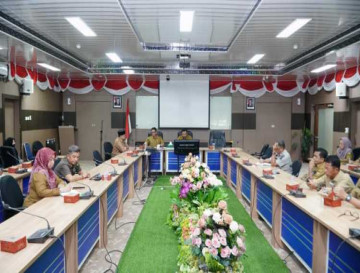 Plt. Asisten I Tengku  Said Hidayat Pimpin Rapat Evaluasi Penyediaan Hewan Qurban
