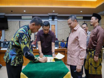 Bupati Kampar H. Ahmad Yuzar Hadiri Rapat Koordinasi Perencanaan Pembangunan Bersama Gubernur Riau