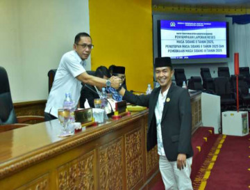Mewakili Bupati Kampar, Plh. Sekda Kampar Hadiri Penyampaian Hasil Reses Masa Sidang II Tahun 2025