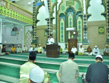 Mewakili Bupati Kampar, Plt. Kadis Kominfo Zulfikar Hadiri Tabligh Akbar serta Membuka