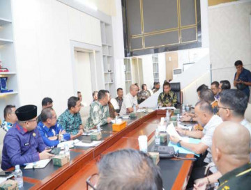 Bupati Kampar Ahmad Yuzar Pimpin Rapat Koordinasi Wilayah Pertambangan Rakyat (WPR) di Kab