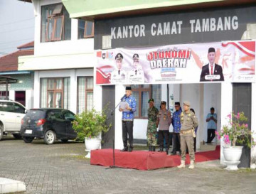 Upacara Peringatan Hari Otonomi Daerah ke-XXIX di Kecamatan Tambang Berjalan Dengan Khidmat