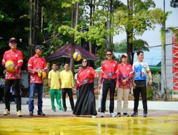Buka Secara Resmi Seleksi PORSENIJAR PGRI Kab. Kampar 2026, Wabup : Tunjukan Kemampuan Terbaik !