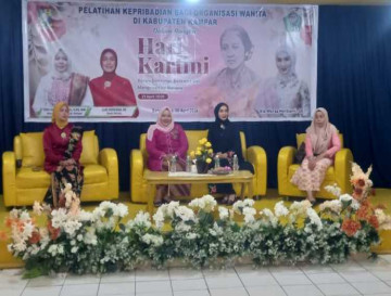 Gelar Pelatihan Kepribadian, GOW Kab. Kampar Dorong Perempuan Untuk Berani Tampil dan Menginspirasi