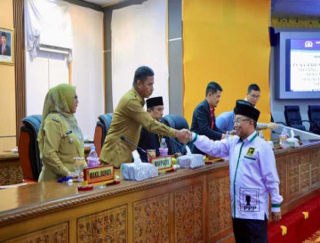 Bupati kampar Hadiri Rapat Paripurna Penutupan dan Pembukaan Masa Reses Persidangan I DPRD