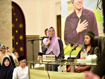 Bersama Ustad Hanan Attaki,Dr. Hj. Misharti Gaungkan Semangat Keislaman, Wujdukan Kampar Yang Agamis