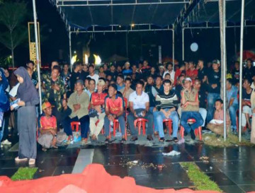 Bersama Ribuan Penonton, Bupati Kampar Saksikan Pertandingan Final Piala Dunia 2026