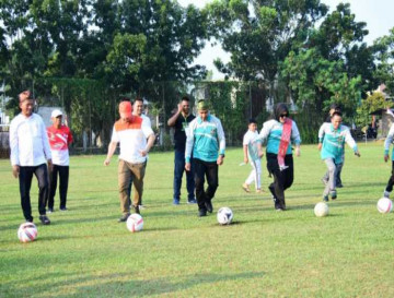 Bupati Kampar Resmi Buka Turnamen Sepak Bola Gala Desa se-Provinsi Riau di Kuok